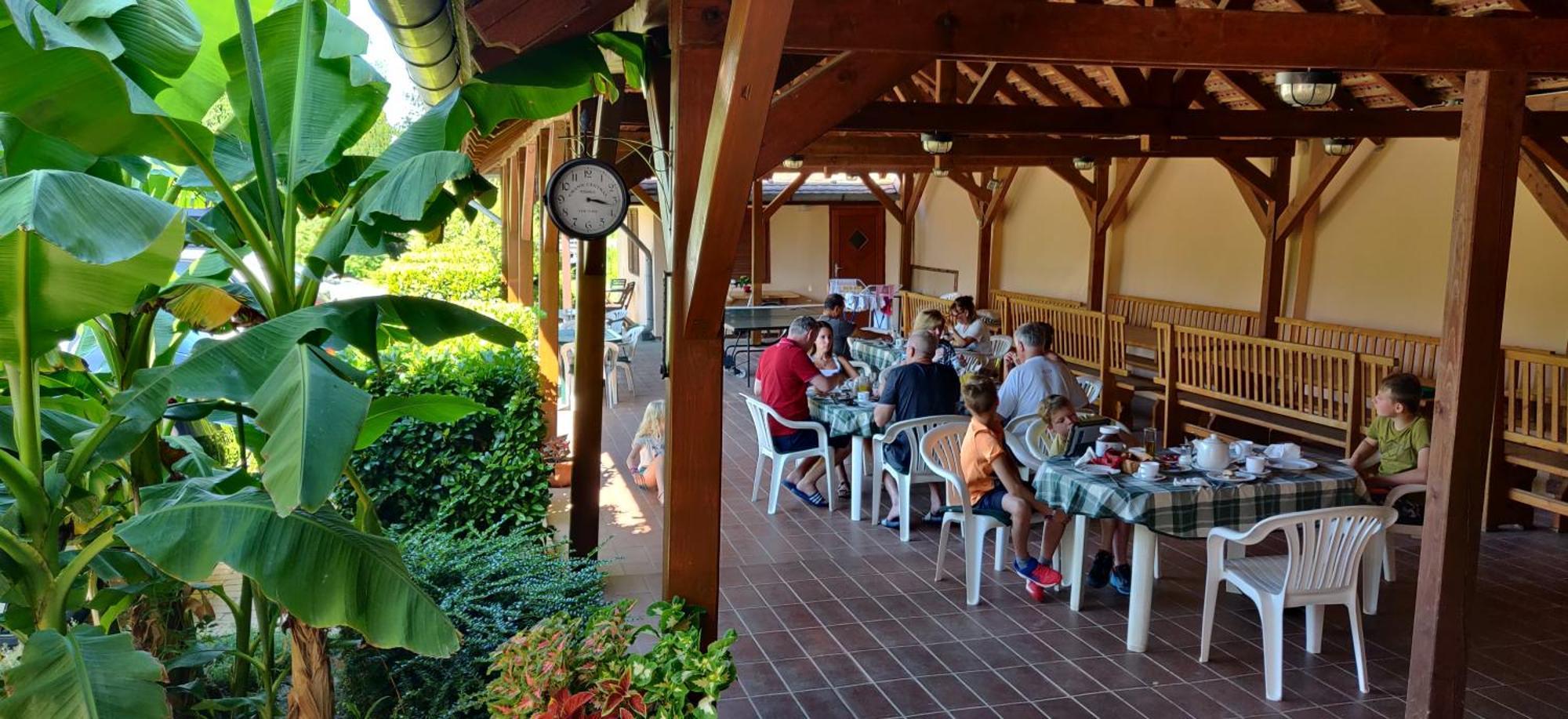 Bed and Breakfast Korona Étterem Panzió Balatonberény Esterno foto
