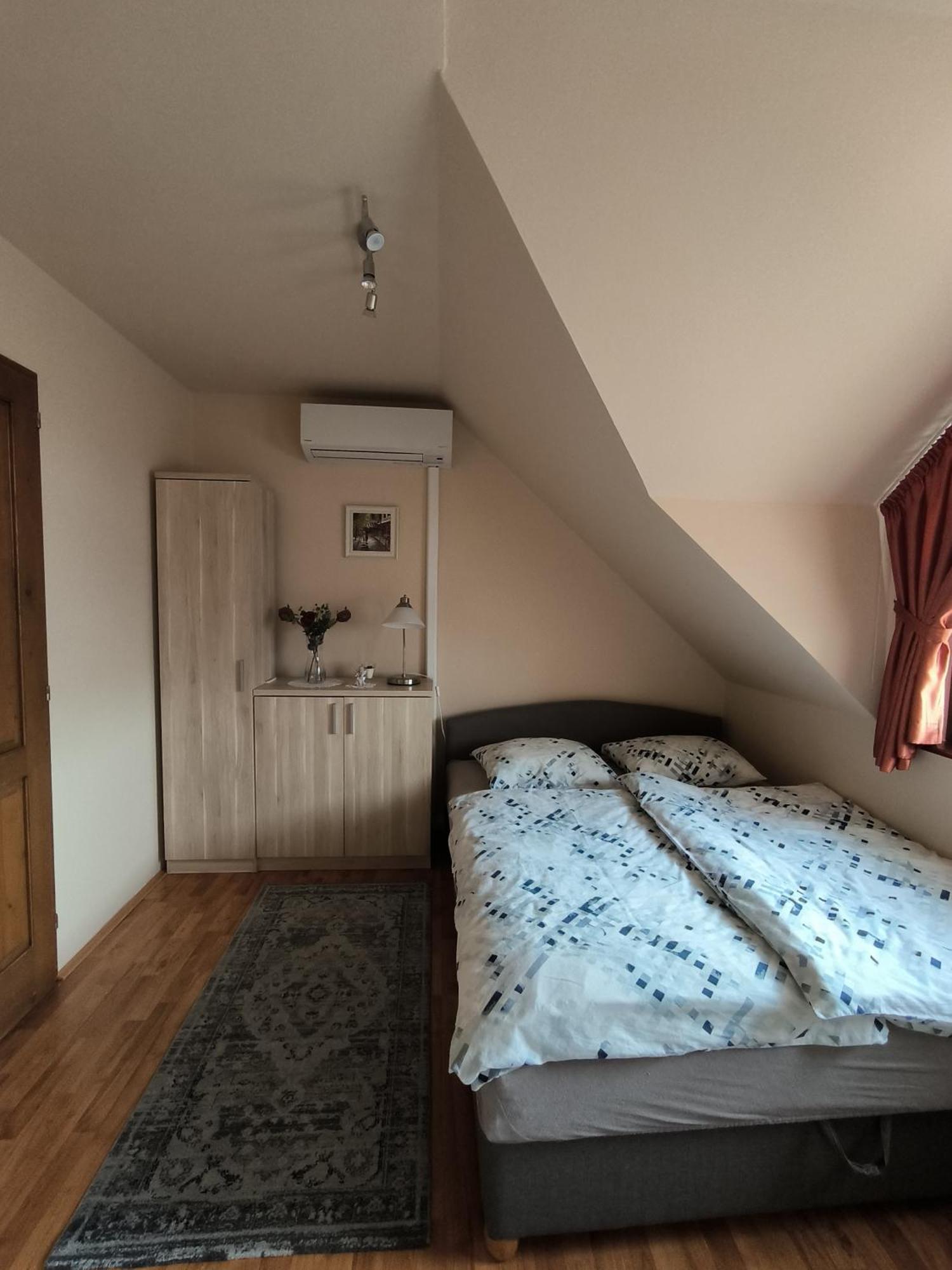 Bed and Breakfast Korona Étterem Panzió Balatonberény Esterno foto